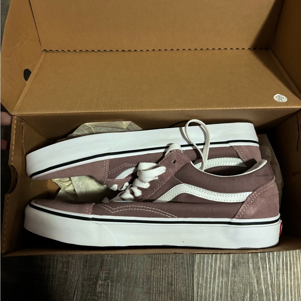 pinkish vans brand new with tags men size 10